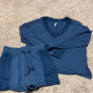 Extra small navy blue Travis Matthew lounge set